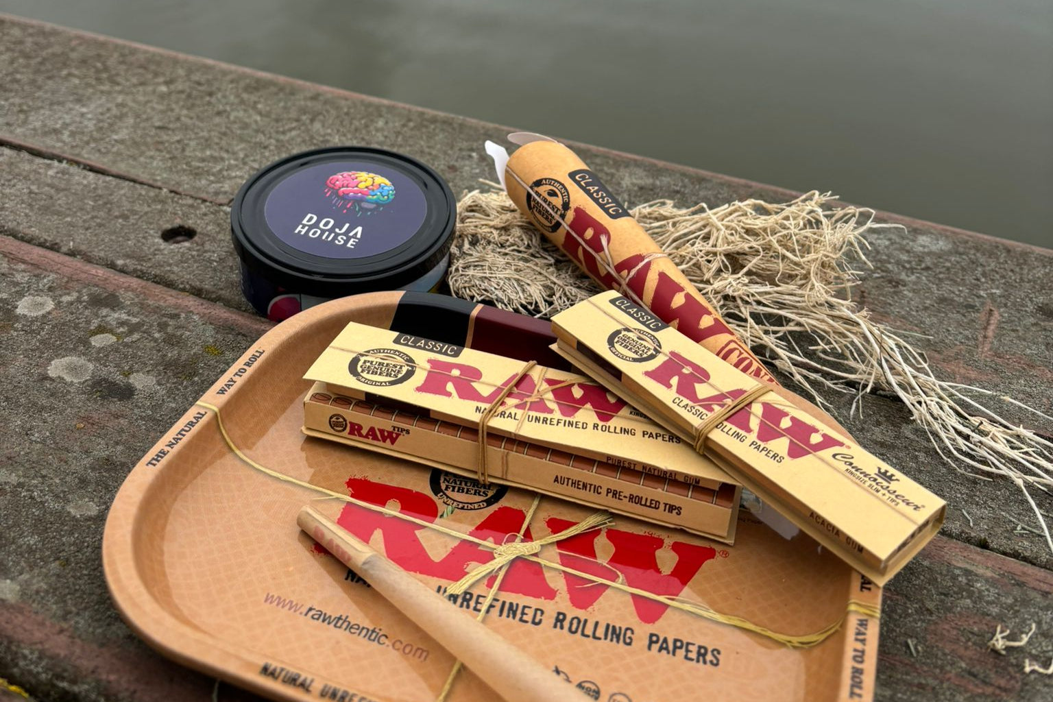 raw rolling papers Ireland